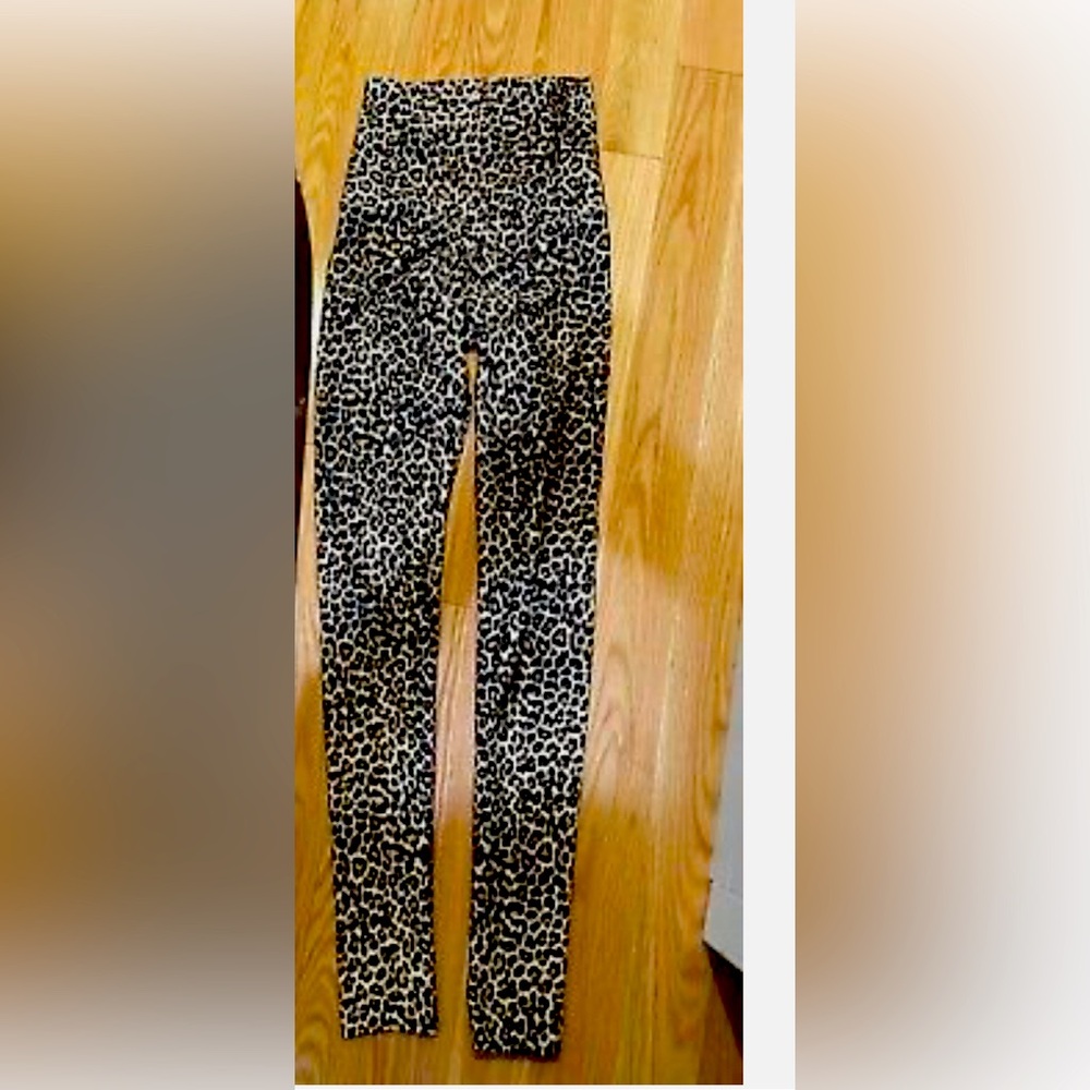 Emily Hsu High Rise long leopard Leggings Small fitness yoga